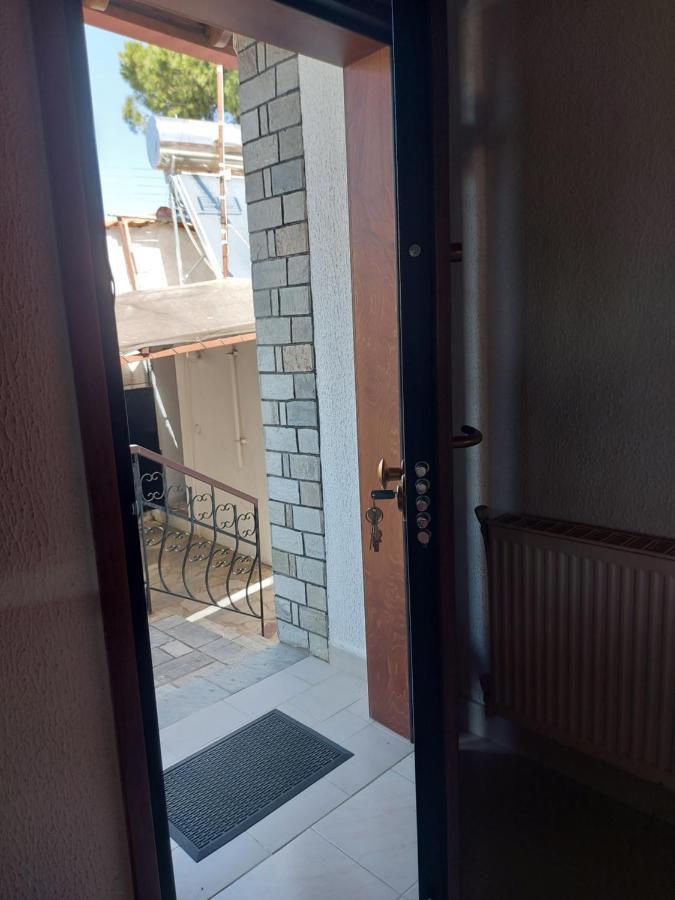 "2Steps From The Beach" Nea Iraklia Ngoại thất bức ảnh